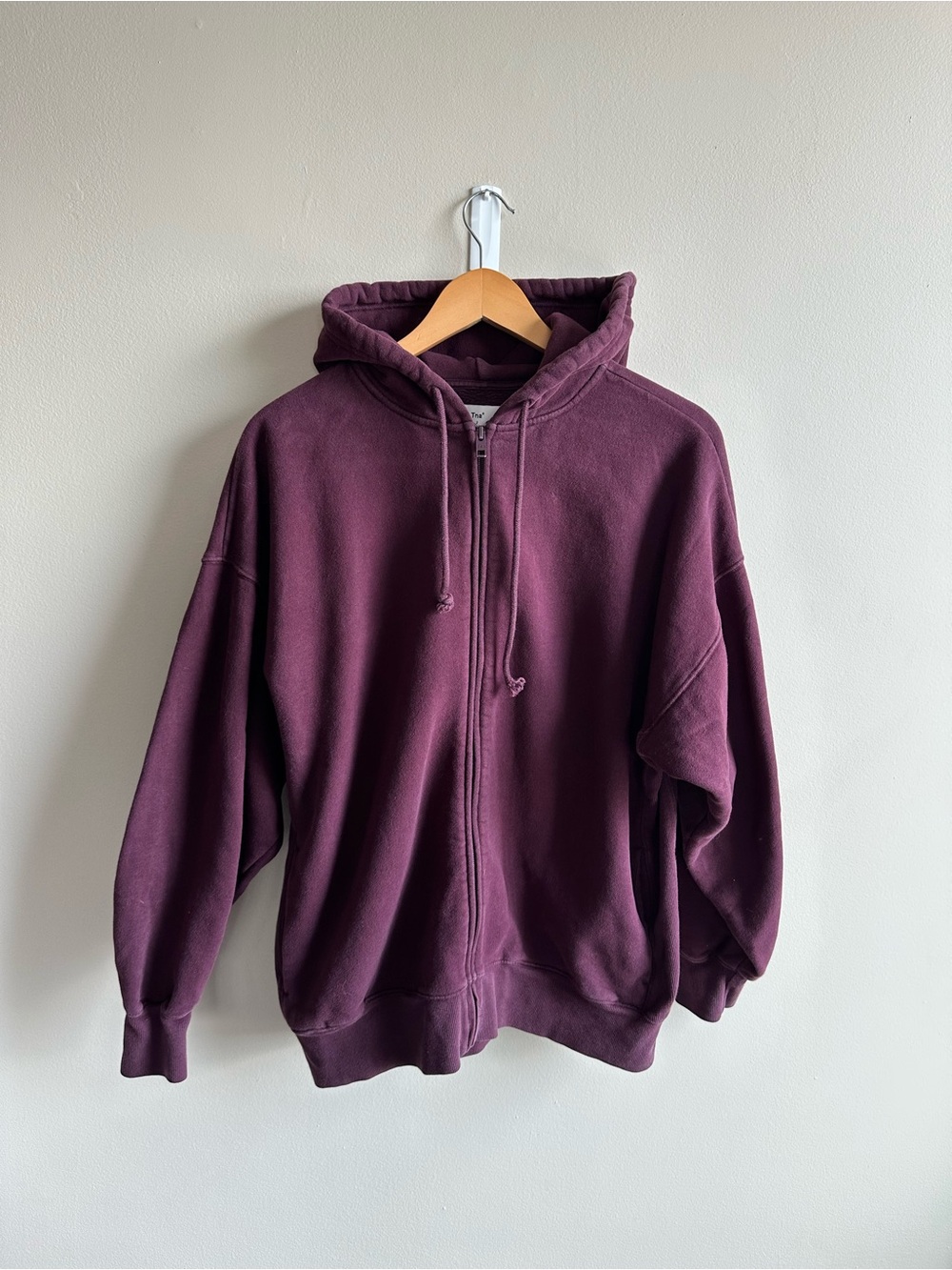 aritzia tna oversized zip up hoodie